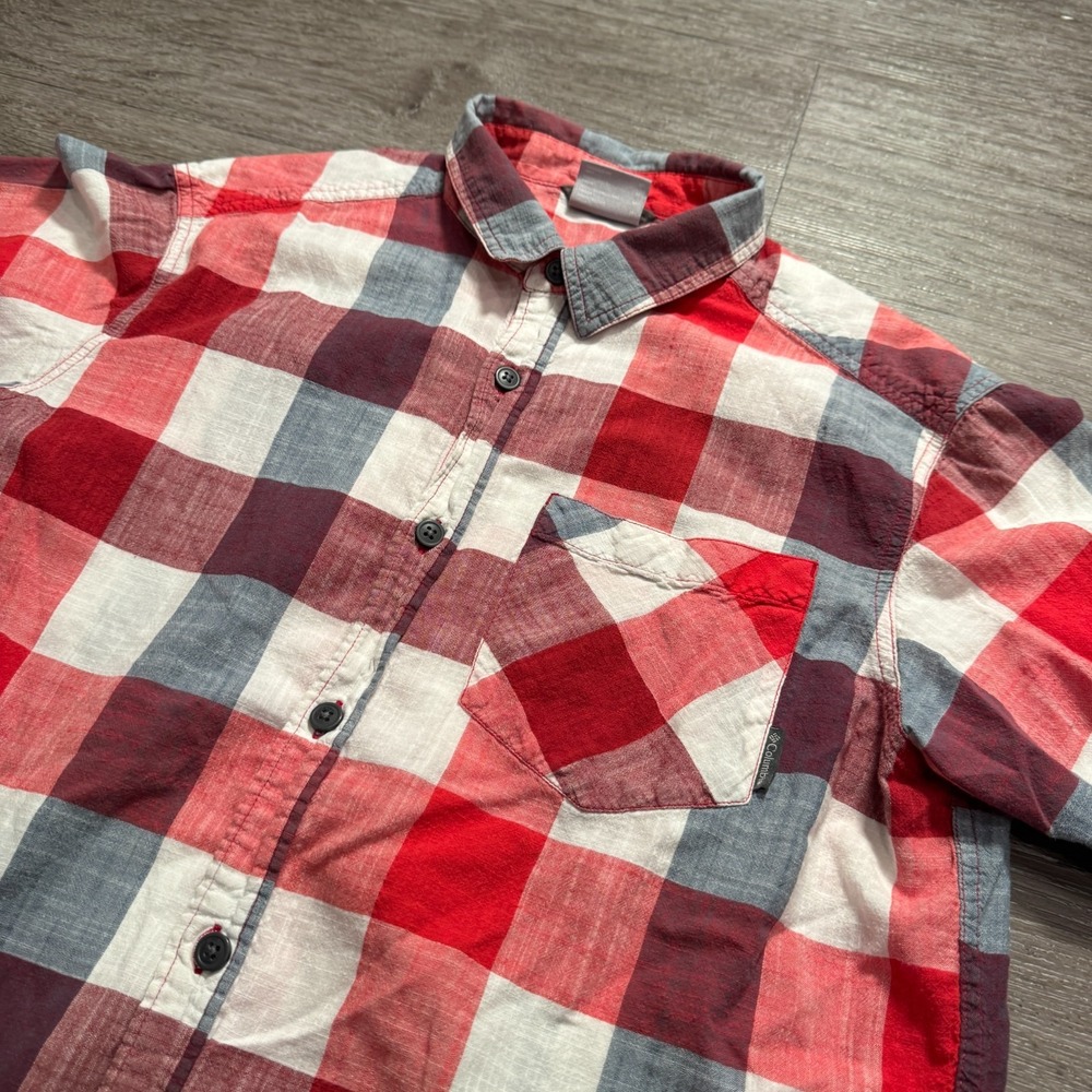 Columbia‎ Shirt Mens M Red Blue Plaid 100% Cotton Summer Outdoor Hiking Gorpcore